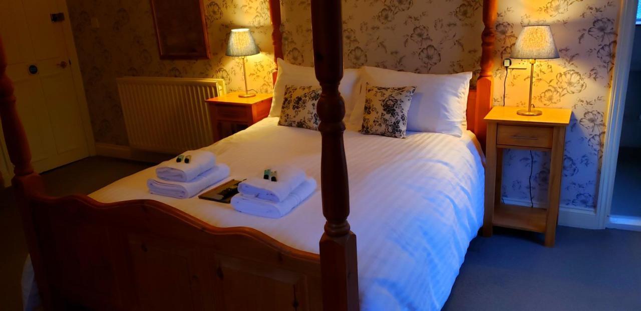 The George Inn Lower Brailes Екстер'єр фото